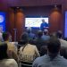 El experto consideró que las empresas no deben adquirir y utilizar un tipo de fibra óptica "solo porque sea la más reciente o porque esté de moda", sino que deben analizar primero sus necesidades reales. - Fuente externa.