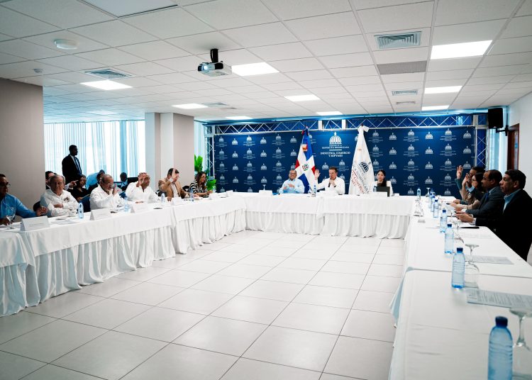 La actual administración ha aprobado 403 empresas para instalarse en el sector de zonas francas.