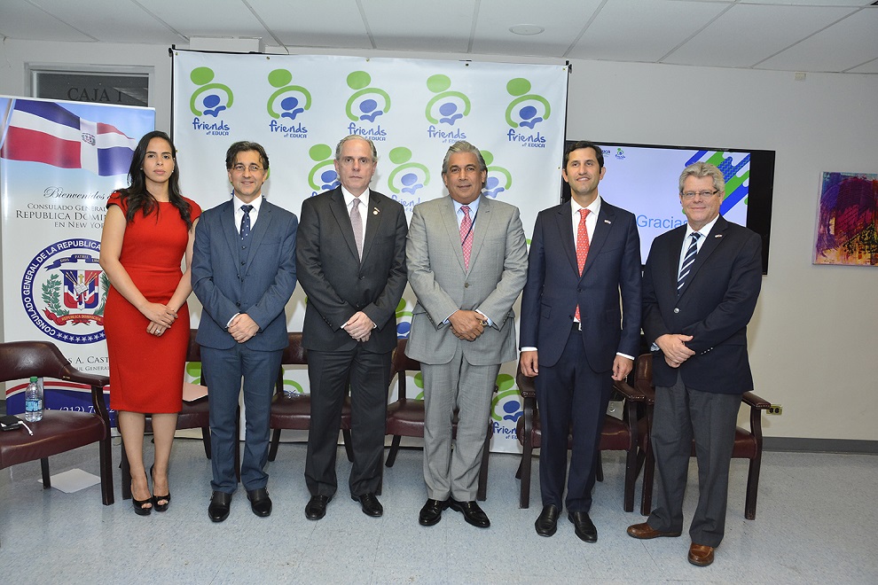 consulado dominicano educa