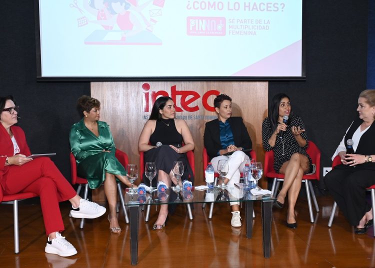 Conversatorio "Mujer, ¿cómo lo haces?" - Fuente externa.