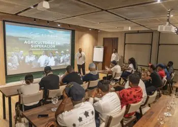 El chef venezolano Saverio Stassi ofreció un conversatorio sobre la importancia de incorporar ingredientes locales en la creación de sabores.