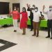 Sandra Encarnación, técnico supervisor del Idecoop, realiza la juramentación de nuevos directivos de CoopAspire.