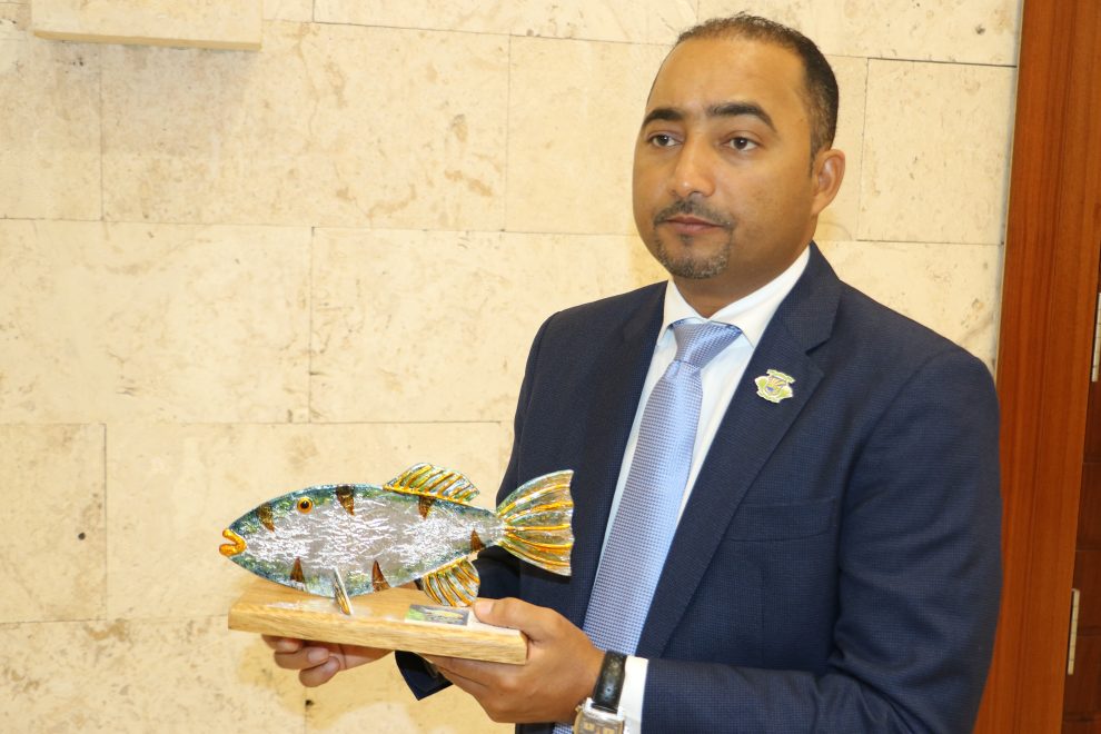 cyprinodon higüey alcalde ramón ramírez presente obra de artesanos locales