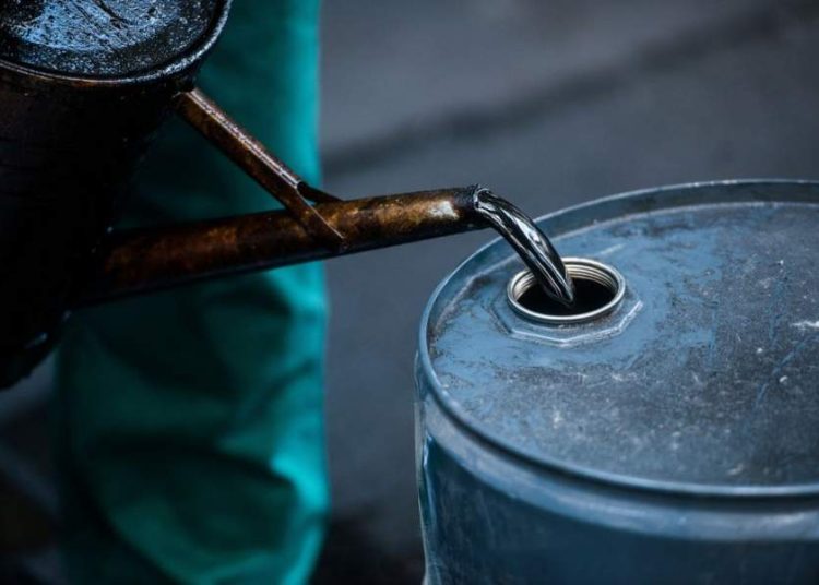 La semana pasada, el Texas perdió un 2,4 %, alejándose de nuevo de la barrera de los US$80