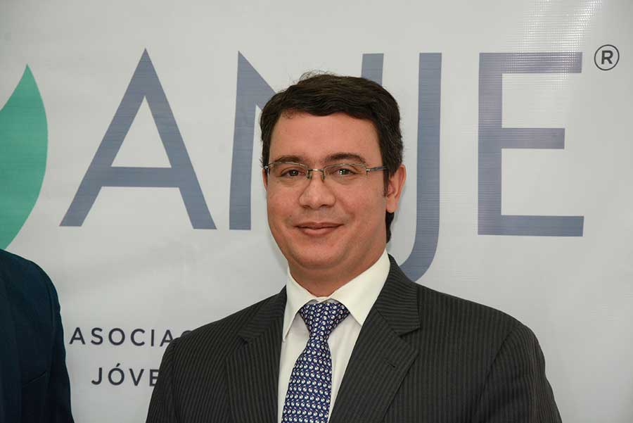 Osvaldo Oller Bolaños, expresidente de la Asociación Nacional de Jóvenes Empresarios (ANJE). | Lésther Alvarez