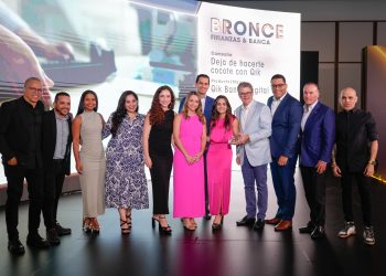 Ejecutivos Qik Banco Digital Dominicano, S.A. – Banco Múltiple, y de la agencia Pagés BBDO. - Fuente externa.