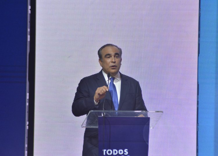 El presidente de la AIRD, Celso Juan Marranzini. | Lésther Álvarez