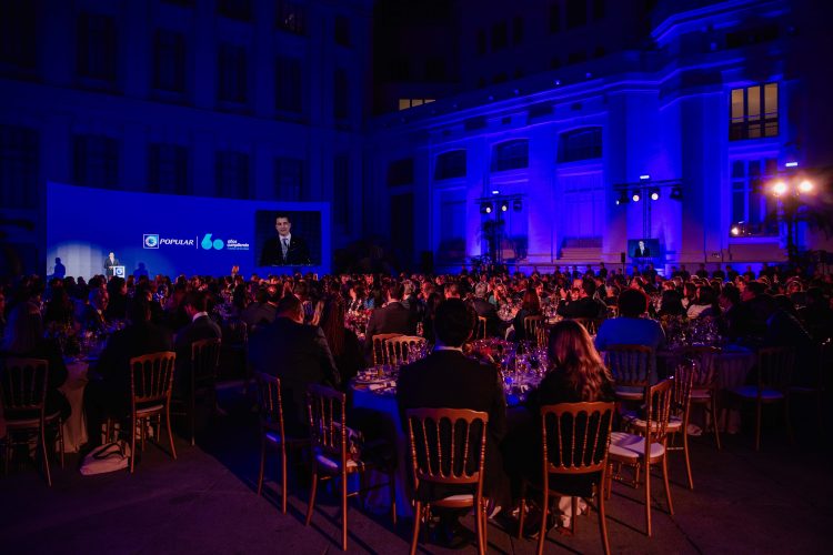 El Palacio de Cibeles recibió a los más de 400 invitados a esta cena.
