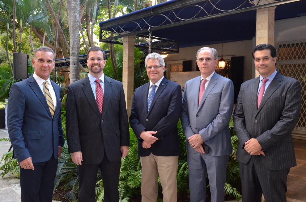 dsc 0006 juan velazquez, patrick dunne, gustavo tavarez, david fernandez, neit nivar