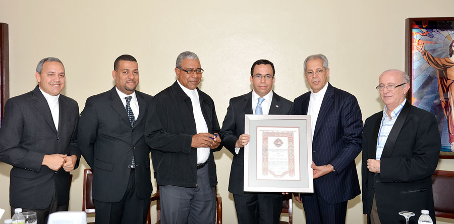 El canciller Andrés Navarro tiene la misión de implementar los cambios que prometió el presidente Danilo Medina, de lograr que el servicio exterior sea productivo./ GABRIEL ALCÁNTARA