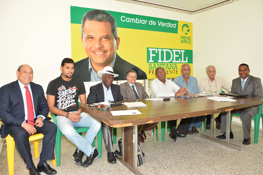 La Convergencia por un Mejor País pide al Gobierno atender las necesidades de la población. / GABRIEL ALCÁNTARA.