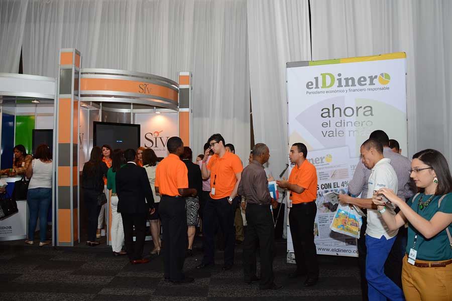 Acto inaugural de la II Feria de Educación Financiera en Sambil/ Lésther Alvarez