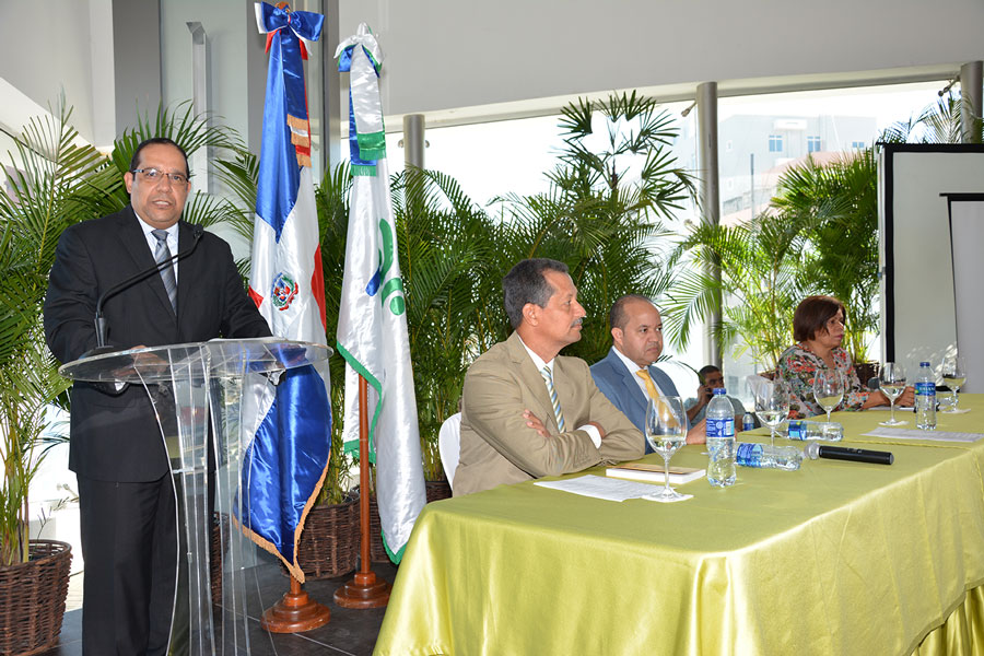 El Ministerio de Administración Pública trabaja para fortalecer la institucionalidad entre los servidores del Estado. /GABRIEL ALCÁNTARA.