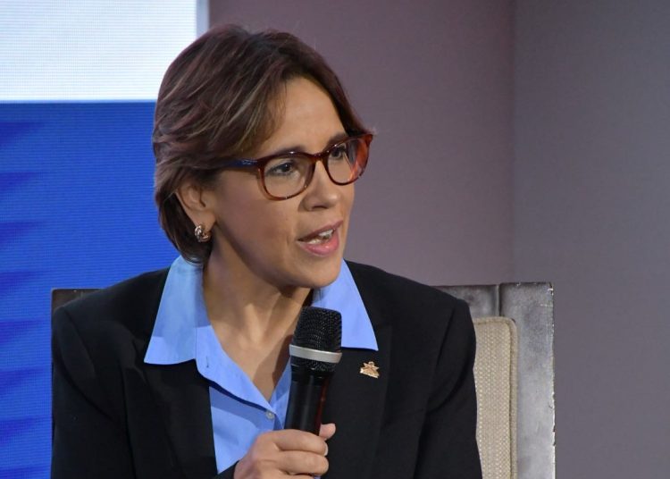 Mercedes Canalda de Beras-Goico, presidenta del Banco Adopem. - Fuente extern.