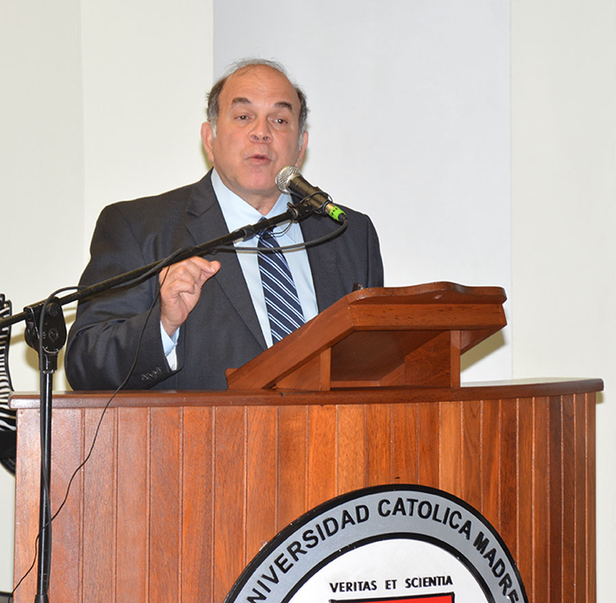 Pelegrin Castillo, ministro de Energía y Minas./ GABRIEL ALCÁNTARA.