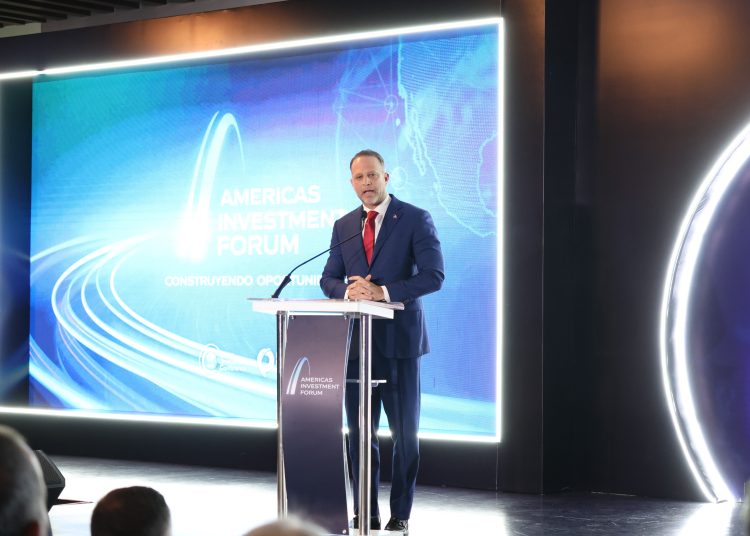 Daniel Peña afirmó que la estabilidad económica y política del país favorece la confianza de los inversionistas.