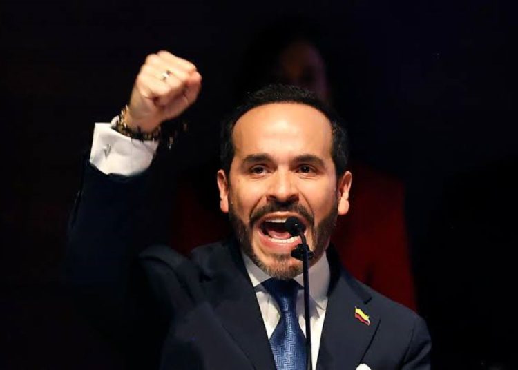De la Espriella aseguró que estas medidas "no significan romper relaciones diplomáticas" con los países afectados, salvo con Cuba y Nicaragua.