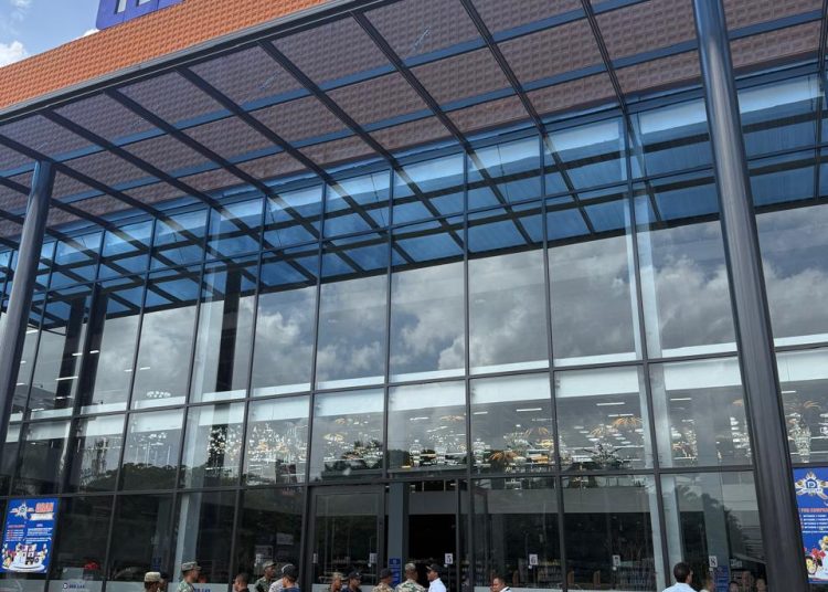 Resaltan la necesidad de que las autoridades mantengan una vigilancia activa y permanente frente a la evasión fiscal, la informalidad y las construcciones no autorizadas.