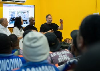 La iniciativa beneficiará a 400,000 trabajadores informales.