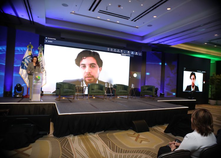 Advirtió que la capacidad de insertarse en esa nueva arquitectura productiva depende de condiciones internas, entre ellas la energía.