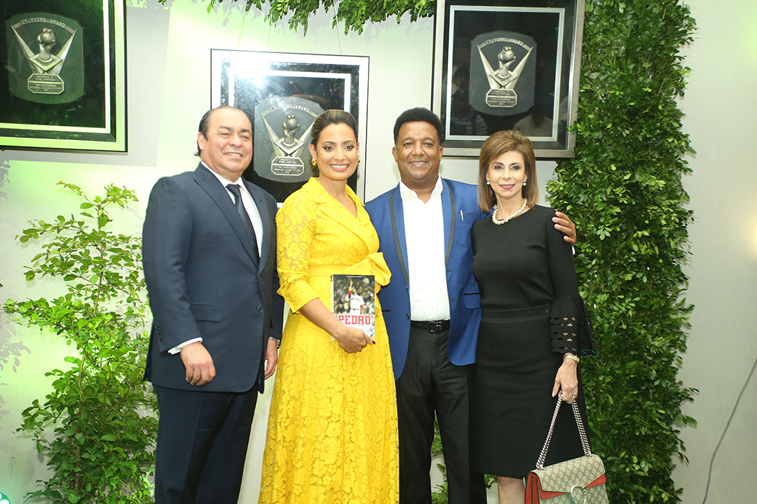 diego de moya, carolina cruz martínez, pedro martínez y patricia de moya