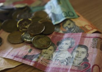 Los datos al 16 de septiembre de este año, de acuerdo con estadísticas del Banco Central, establecen que la cartera de créditos en moneda nacional está en RD$1 billón 761,578.5 millones. - Ronny Cruz.