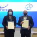 Director general del Infotep, Rafal Santos, y la presidenta del Colegio Dominicano de Periodistas, Mercedes Castillo, realizaron la firma del acuerdo.