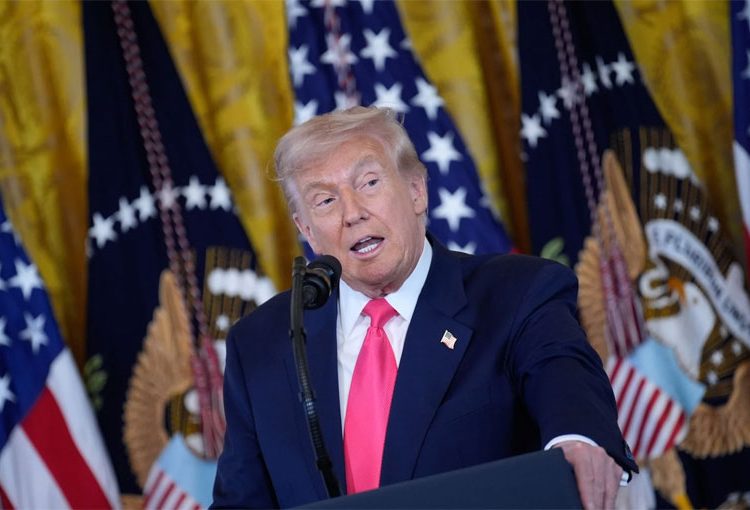 A semejanza de la Doctrina Monroe, la política exterior de Trump pretende impedir la intervención de potencias extranjeras.