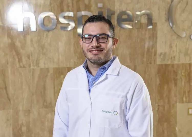 Dr. Francisco Méndez, Medicina Interna de Hospiten Santo Domingo.- Fuente externa.