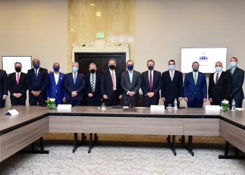 Mesa de trabajo encabezada por el presidente, Luis Abinader y el encargado de Negocios de los Estados Unidos, Robert Thomas, para desarrollar una visión compartida de infraestructuras que promuevan el intercambio comercial entre ambos países. | Fuente externa.