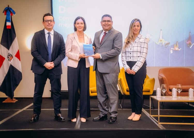 El BID señaló que una mayor competencia puede mejorar salarios, empleos e innovación en la región.