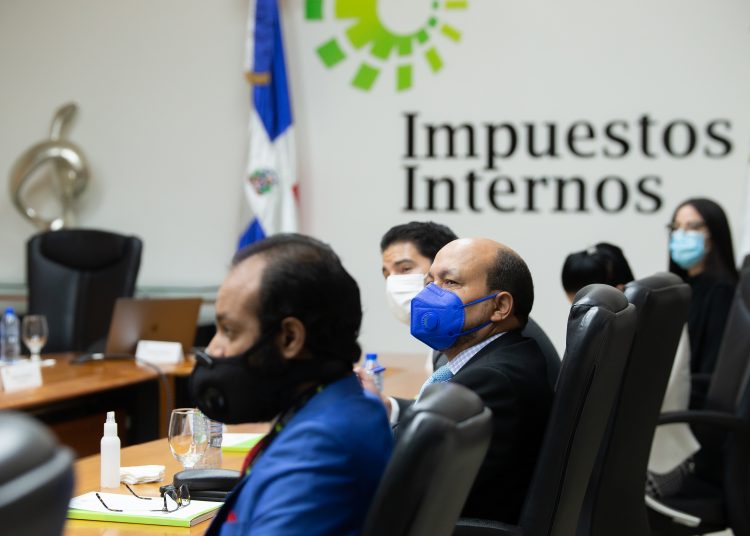 Eddy Arango, Luis Valdez, Yorlin Vásquez y Pamela Matos.