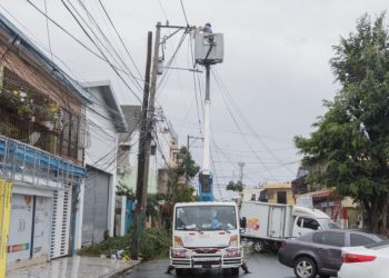 Edesur reforzó sus protocolos de emergencia para minimizar daños a la infraestructura eléctrica.