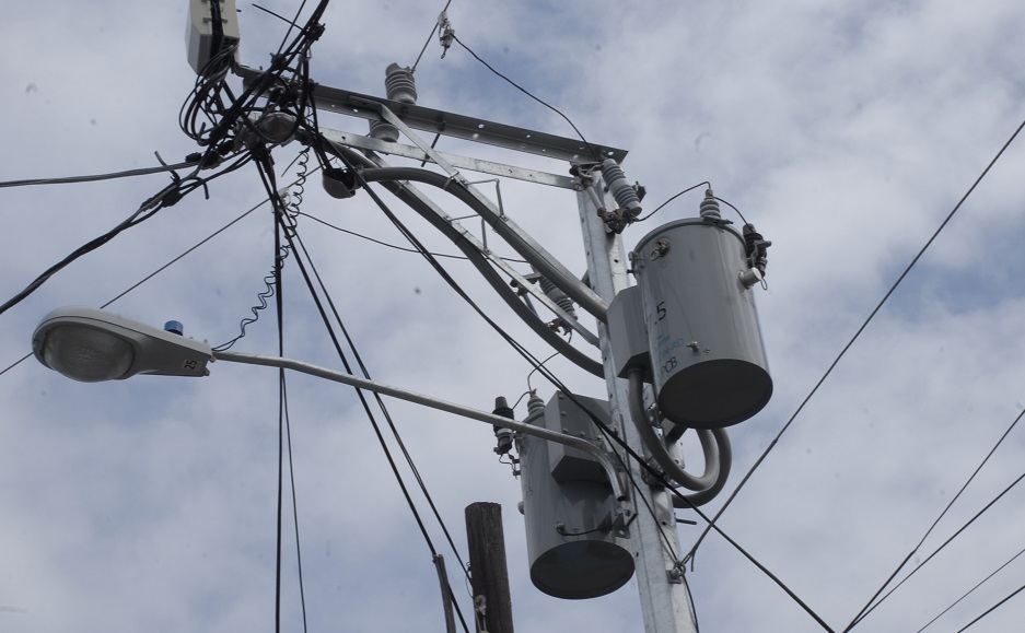 Una de las debilidades más acentuadas de Edesur es que sufre retrasos en el cronograma de entrega de obras de rehabilitación de circuitos.