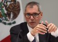 Édgar Amador, secretario de Hacienda de México, explica el impacto del subsidio a combustibles en las finanzas públicas durante la Convención Bancaria.