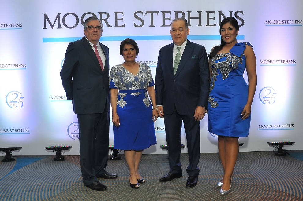 edgar pérez henao, joseina liriano, pedro urrutia y joseina urrutia (1)