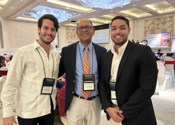 Andy Tineo y Almanzor Vila participaron con el proyecto “Mejorando la productividad y la sostenibilidad agrícola a través de la innovación tecnológica en América Latina”. - Fuente externa.