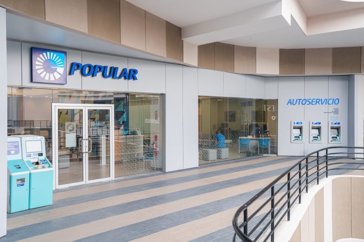 El Banco Popular Dominicano inauguró una moderna oficina en Ágora Santiago Center con conexión remota a otras sedes.
