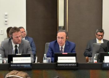 Valdez Albizu hizo una presentación destacable sobre la experiencia del BCRD en el tema de los fraudes financieros digitales.