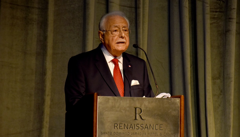 el ministro antonio isa conde 17ma conferencia anual sobre energía del caribe (1)