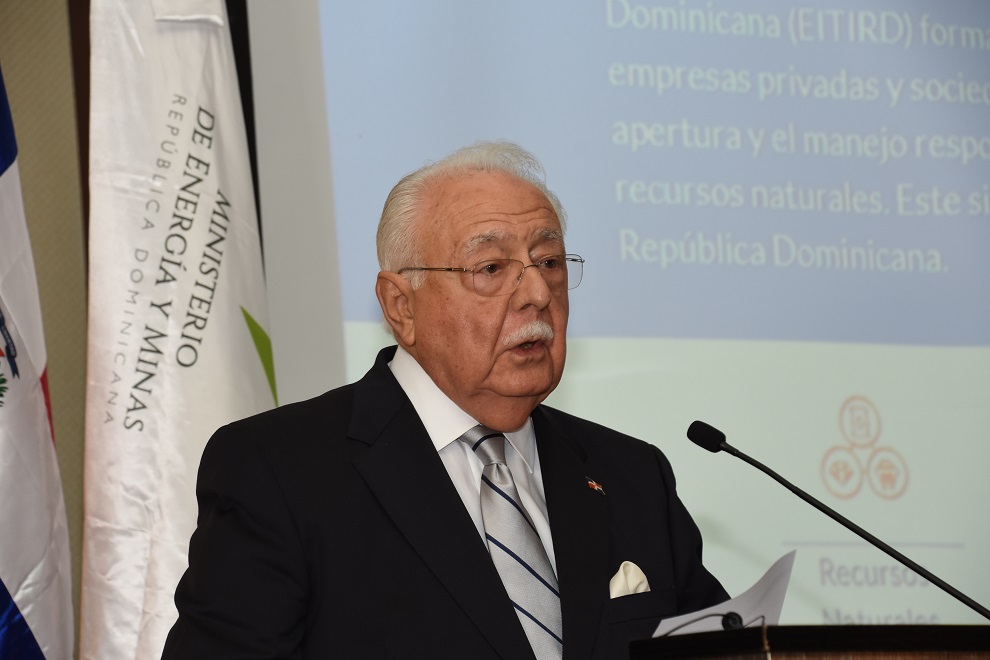 el ministro antonio isa conde en la presentación del portal eiti