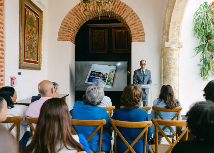 José Mármol, vicepresidente ejecutivo de Relaciones Corporativas, Reputación y Banca Responsable del Grupo Popular, subrayó que el recurso educativo enriquece la experiencia de los estudiantes.