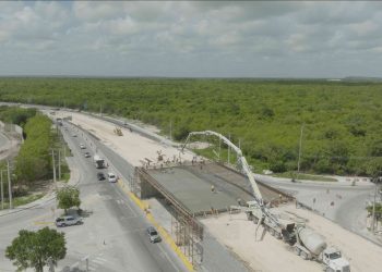 El cruce fue cerrado el pasado 25 de agosto habilitándose un desvío temporal en el sentido Punta Cana-Bávaro.