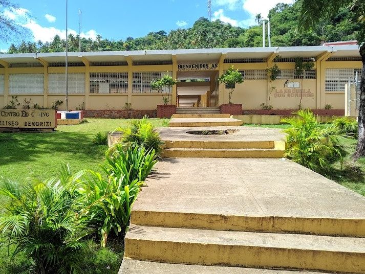 Ampliación del plantel educativo para inicial Eliseo Demorizi. Tiene RD$11.8 millones disponibles, pero no se ha invertido ni un centavo a la fecha.