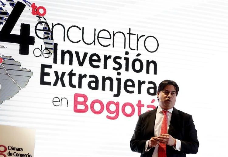 En la imagen un registro del director ejecutivo de Invest in Bogotá, Juan Gabriel Pérez, quien indicó que "en general, el ecosistema emprendedor de la ciudad fue resiliente ante las adversidades planteadas por la pandemia en 2020". | Mauricio Dueñas Castañeda, EFE.