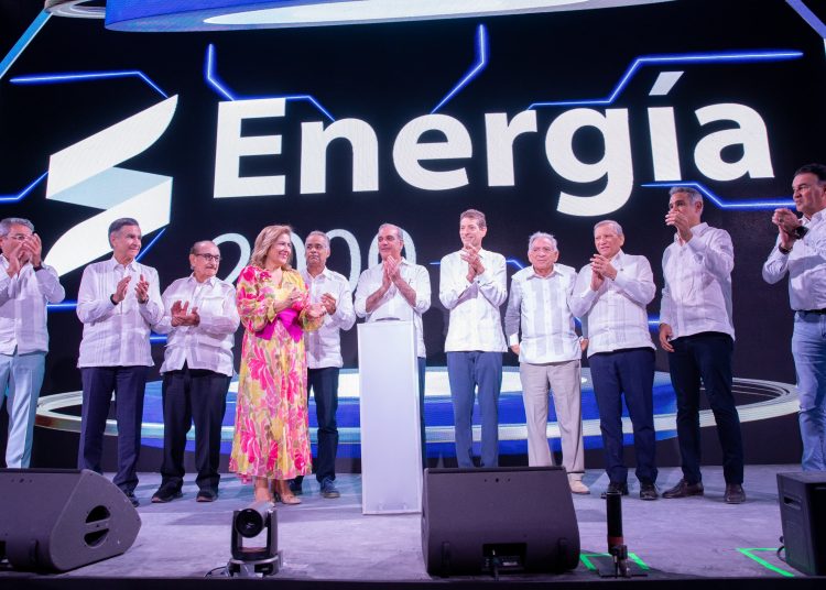 Jaime Santana destaca que apoyo de las autoridades dominicanas fue clave para proyecto Manzanillo Power Land.