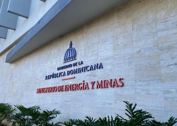 Entre estas medidas figuran, continuar la instalación de protecciones en subestaciones de doble barra en todo el país.