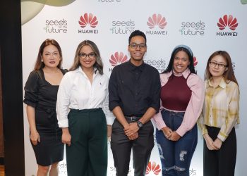 Enqi Cao, Carolina Herrera, Omar Saìnchez, Hilary Robles y Victoria Yangqing. Fuente externa.