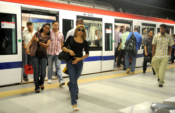Metro: transporte masivo que moviliza unas 300,000 personas diariamente