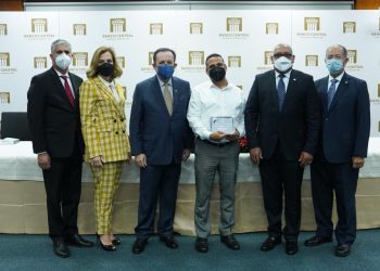 Entrega de premios del Concurso Anual de Economía